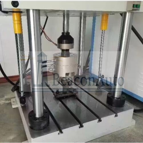 骨內(nèi)牙種植體動(dòng)態(tài)疲勞試驗(yàn)機(jī)